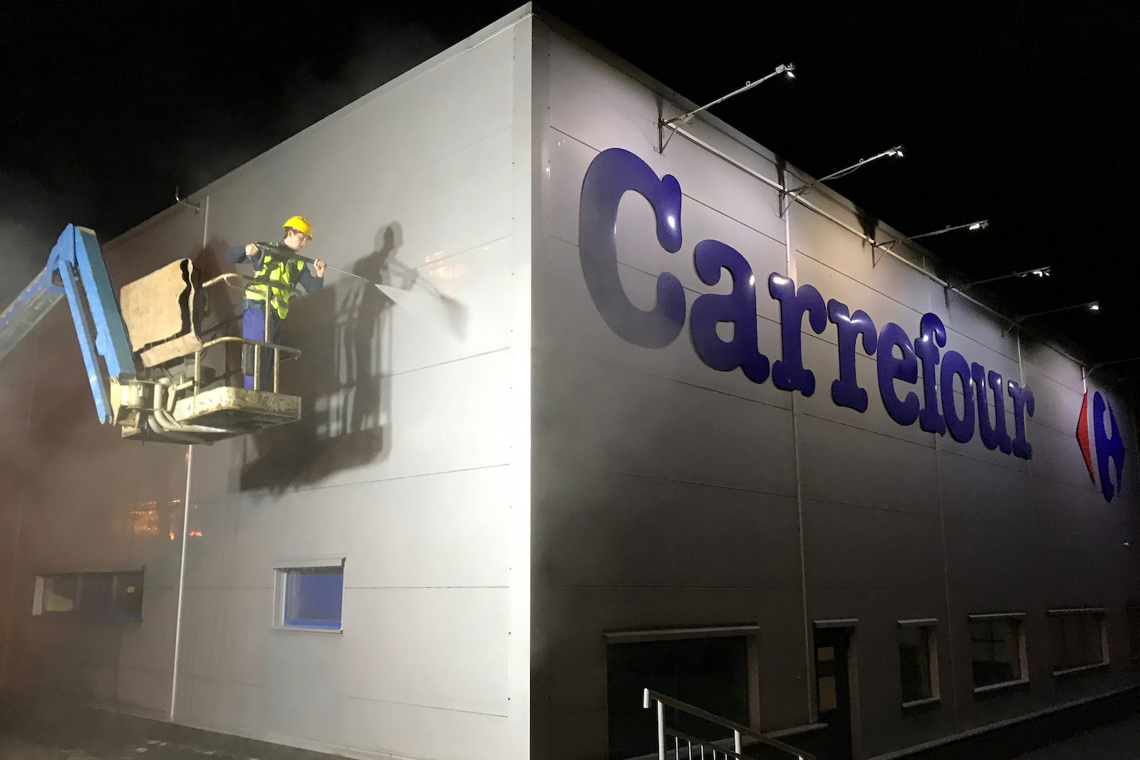 co_robimy_tlo_mycie_elewacji