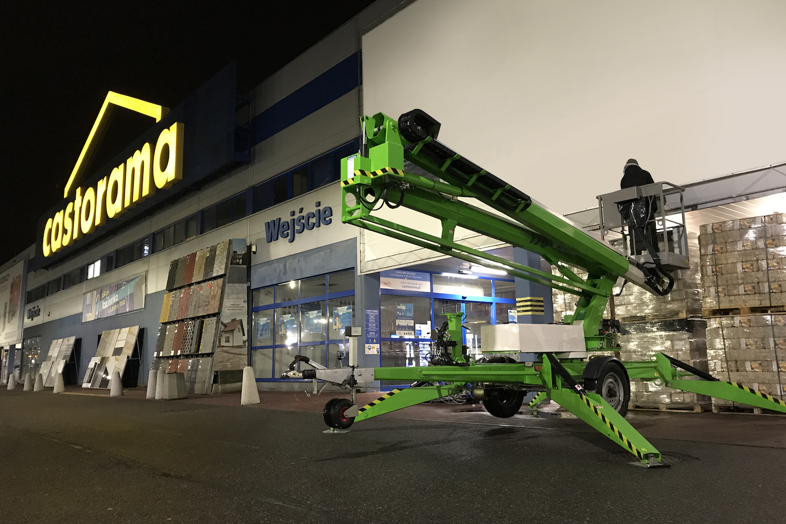 co_robimy_tlo_wlasny_podnosnik